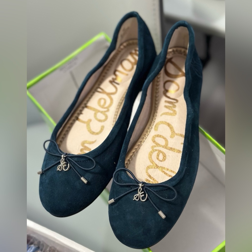 New in Box SAM EDELMAN Felicia Flat Suede Navy (Dark Teal) SIZE 4, NOT A 5 - Picture 6 of 10